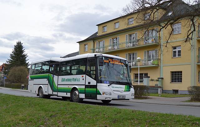 Moderní nízkopodlažní autobus SOR CN 9,5 v Kost. Lázních