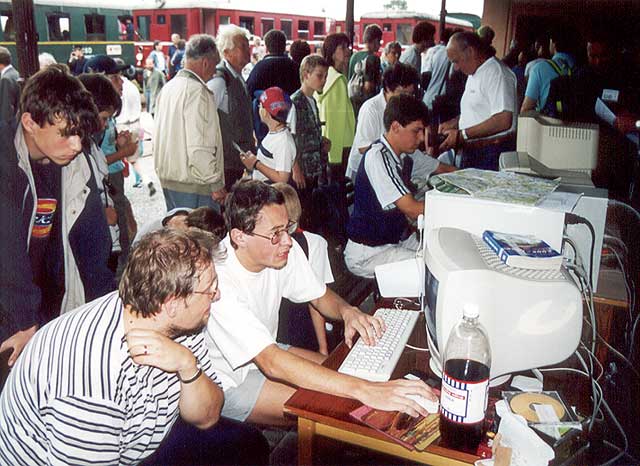 Návštěvníky oslav zaujmuly i počítačové programy s železniční tématikou.