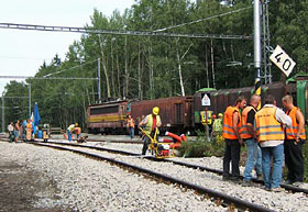 Během výluky na trati do Bezdružic, bylo v srpnu 2007 přestavěno napojení lokálky do stanice.